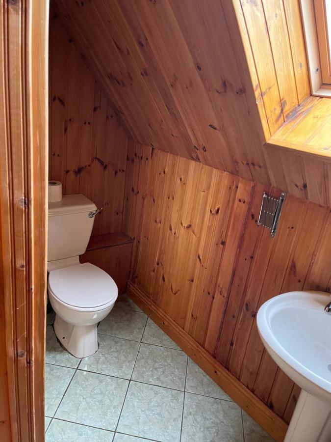 Cosy Lakeside Chalet With Option To Add Private Hot Tub Duneena Eksteriør billede